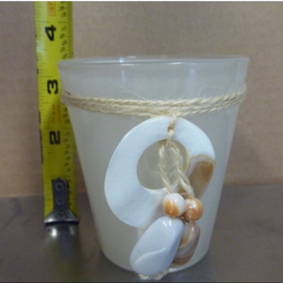 2 Beachcomber Sea Shell Glass Candle Holders, Ivory, twine, shells, beach New - Picture 3 of 4